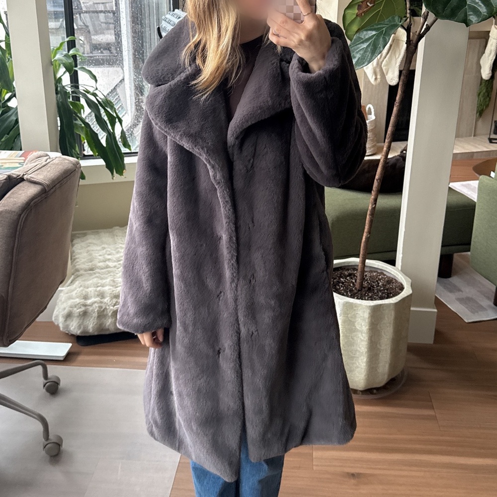 Avec Les Filles faux fur coat